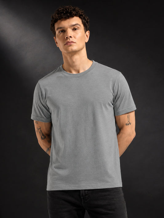 Leotude Grey Solid Regular Fit Tshirt for Men